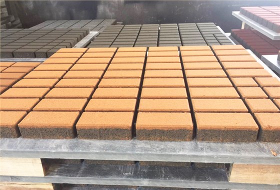 路面透水磚設備