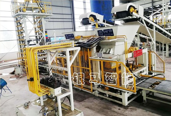 PC磚機(jī)械設(shè)備：透水磚機(jī)技術(shù)及工藝升級，為環(huán)保獻(xiàn)力！