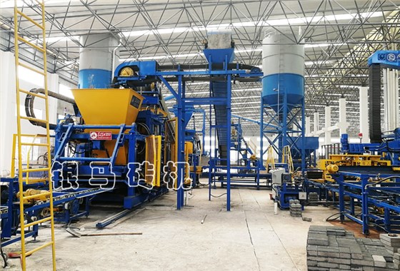 植草磚制磚機：透水磚機秉承綠色智能制造，持續(xù)長久發(fā)展！