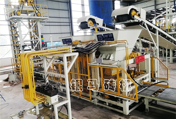 新理念新設備，環(huán)保制磚機的身世之謎！