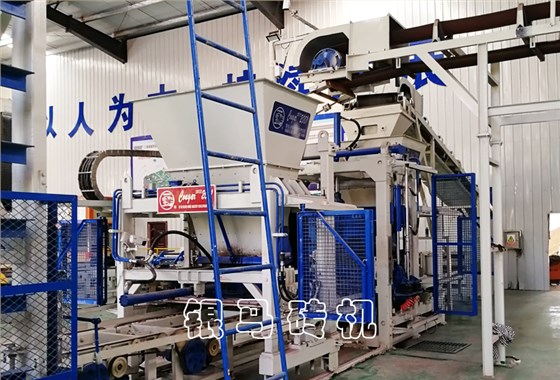 水泥磚機全套設備：房屋改造后產(chǎn)生的建筑垃圾如何利用？