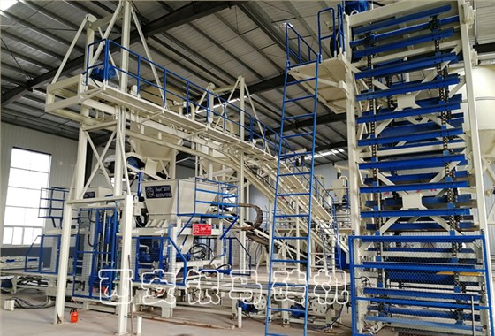 全自動大型制磚設(shè)備：砌塊磚機(jī)讓綠色生產(chǎn)成為磚企本能！