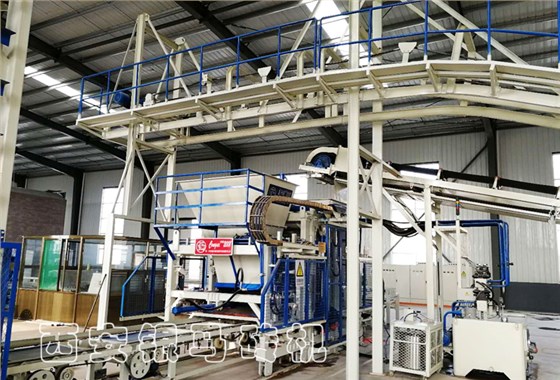 自動(dòng)磚機(jī)設(shè)備生產(chǎn)線(xiàn)：如何讓透水磚機(jī)械設(shè)備平穩(wěn)度過(guò)高溫夏季？