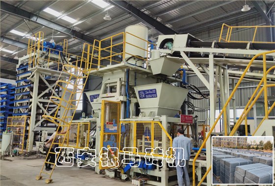 透水磚機：全自動路沿石生產(chǎn)設(shè)備能為循環(huán)經(jīng)濟做些什么？