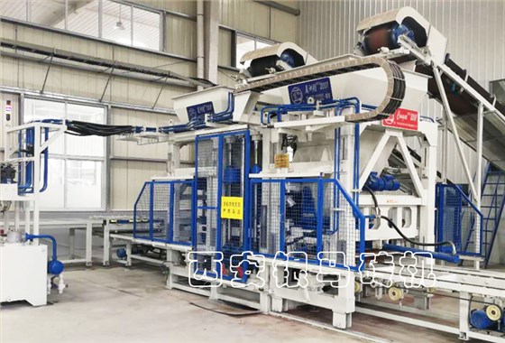 全自動(dòng)粉煤灰免燒磚機(jī)三大項(xiàng)目同時(shí)落地，&ldquo;定制化&rdquo;滿足用戶需求！