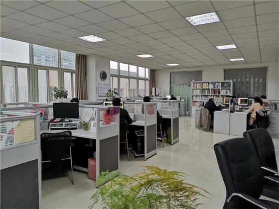 銀馬公司技術部復工場景