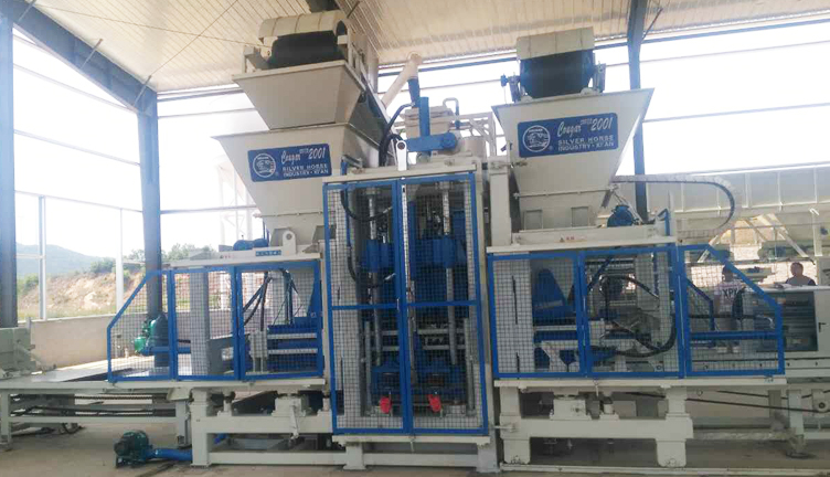 銀馬磚機憑著過硬質(zhì)量和服務(wù)得到了市場認可