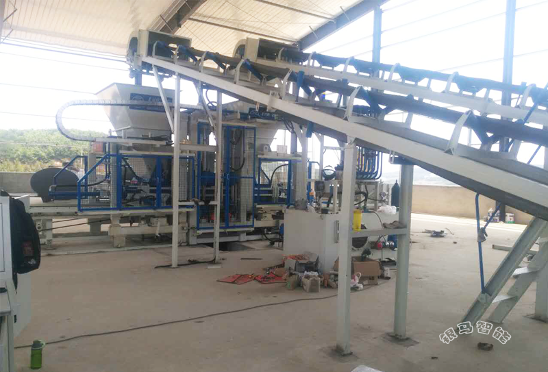 草坪磚機(jī)設(shè)備已經(jīng)成為建設(shè)環(huán)保社會的重要機(jī)械