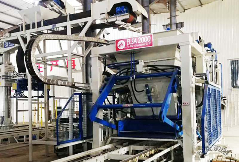 爐渣制磚機(jī)