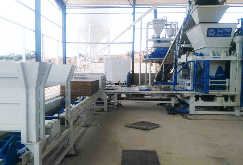 全自動(dòng)免燒磚設(shè)備