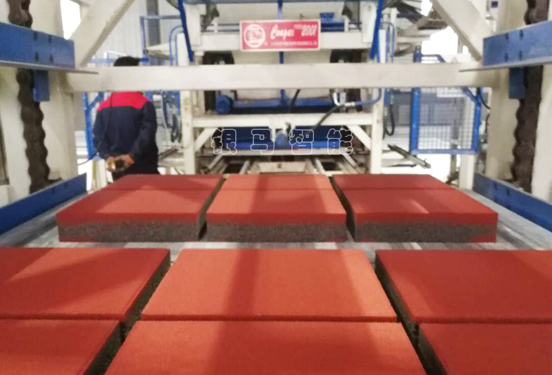 透水磚機：液壓系統(tǒng)的液壓泵得這么裝才行！