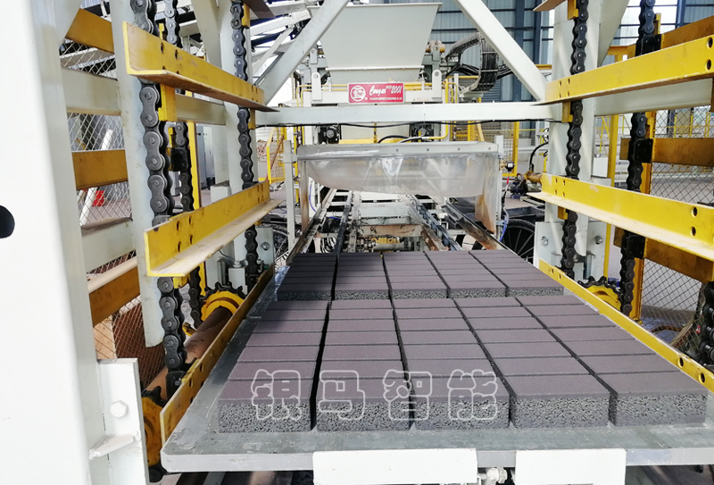 環(huán)保免燒磚生產(chǎn)線設(shè)備潤滑故障及電機(jī)燒毀如何應(yīng)對(duì)？