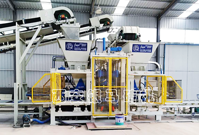 廢渣制磚機(jī)器：砌塊磚機(jī)三大特點(diǎn)讓制磚更具藝術(shù)觀賞性！