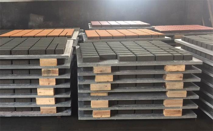 制磚機帶動經(jīng)濟發(fā)展