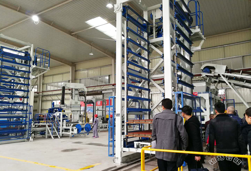 草坪磚機(jī)設(shè)備節(jié)能環(huán)保緊跟時代發(fā)展潮流