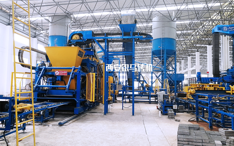 全自動砌塊磚機設備：打造墻材新品種 踐行環(huán)保新理念