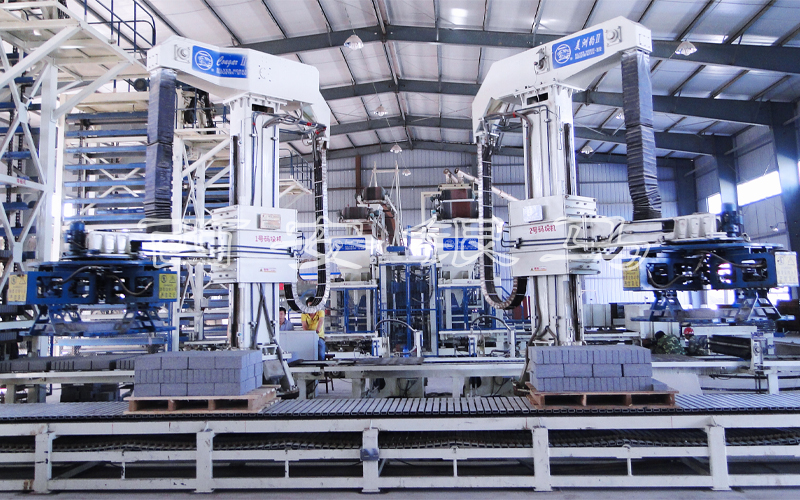 一款替代國外進口高端裝備的制磚機成套設(shè)備